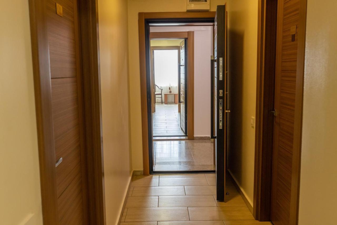 Aparthotel Sir Fundeni Tower Bukarest Eksteriør billede