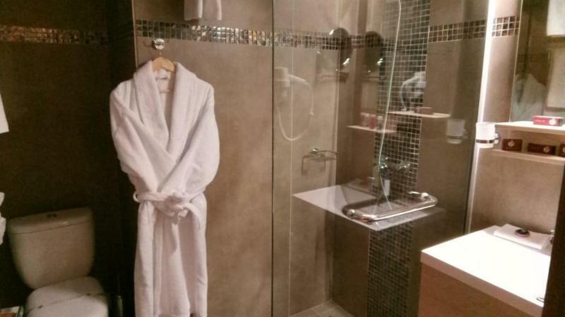 Aparthotel Sir Fundeni Tower Bukarest Eksteriør billede