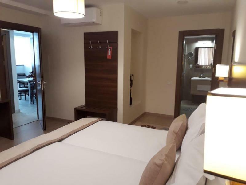 Aparthotel Sir Fundeni Tower Bukarest Eksteriør billede